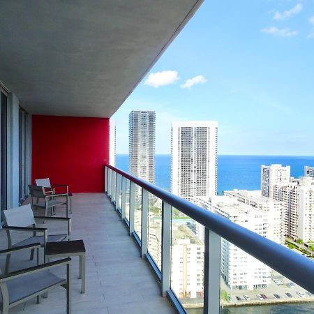 South Ocean Suites Халландейл-Бич Экстерьер фото